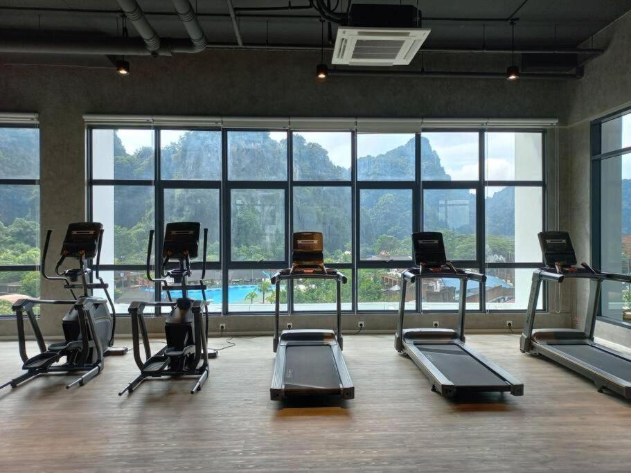 Ipoh Sunway Onsen Suites And Tambun Guesthouse , 3-14Pax 2Parking By Iwh Exterior foto