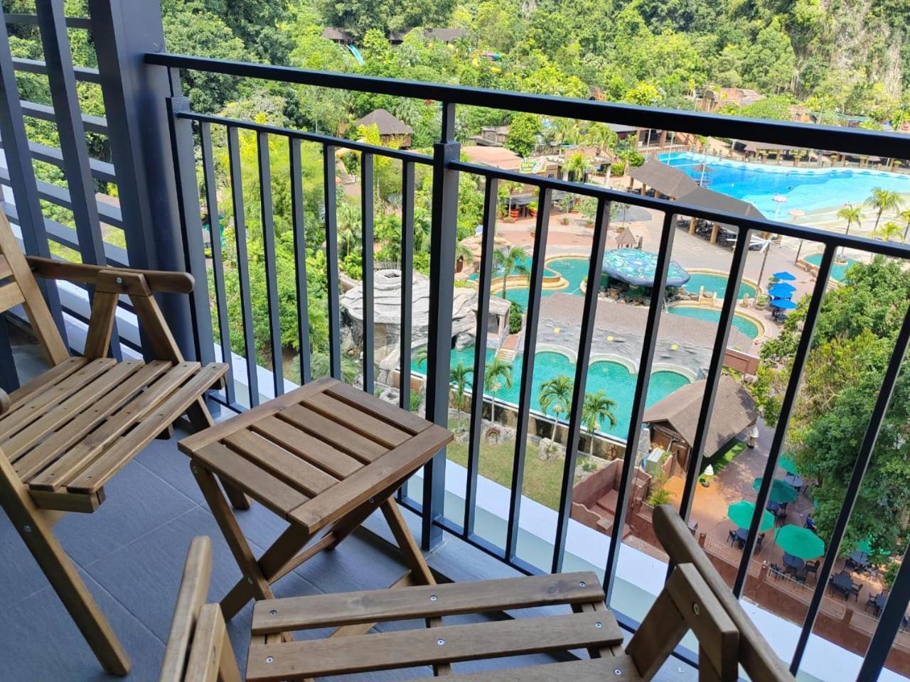 Ipoh Sunway Onsen Suites And Tambun Guesthouse , 3-14Pax 2Parking By Iwh Exterior foto