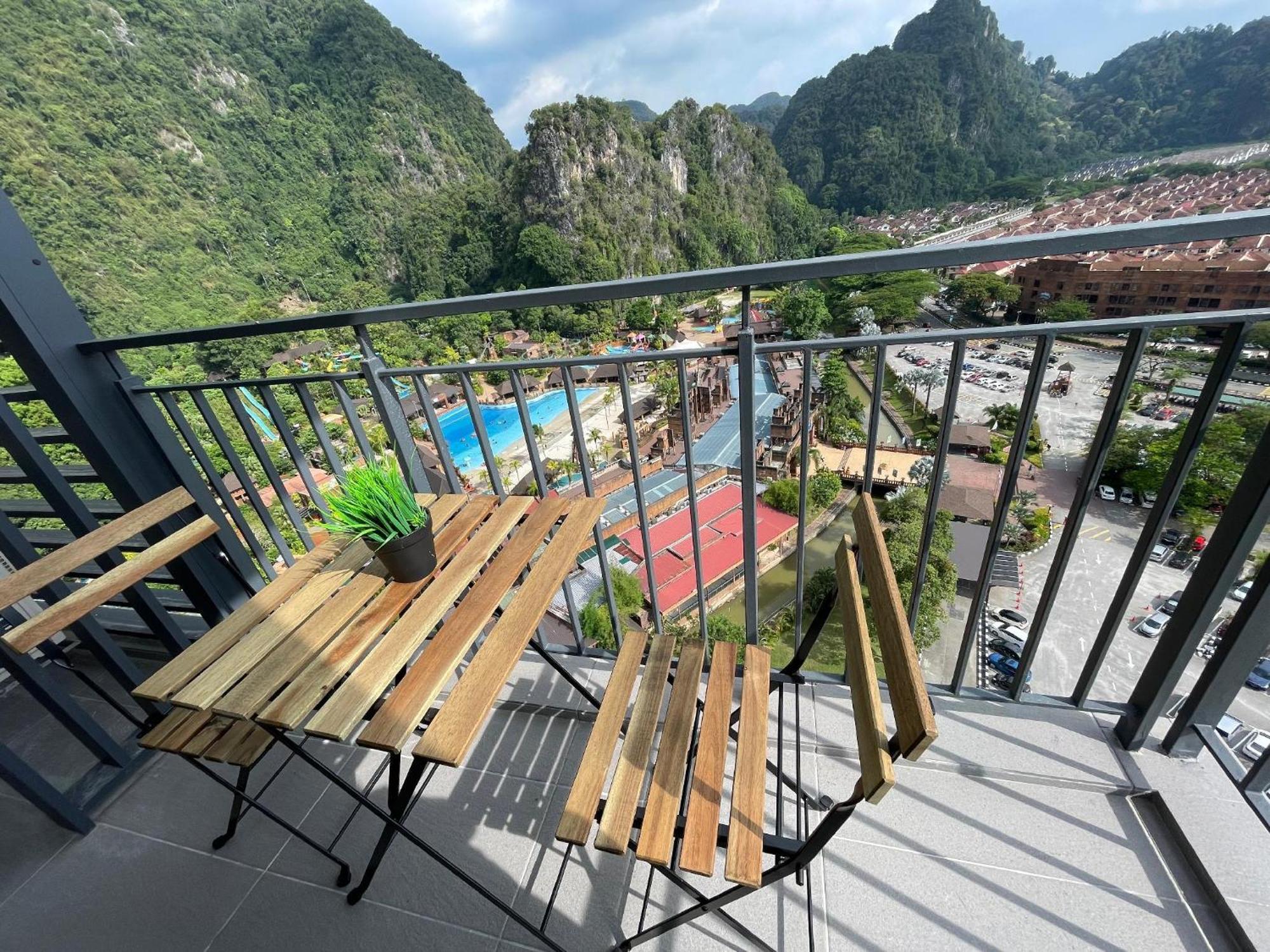 Ipoh Sunway Onsen Suites And Tambun Guesthouse , 3-14Pax 2Parking By Iwh Exterior foto
